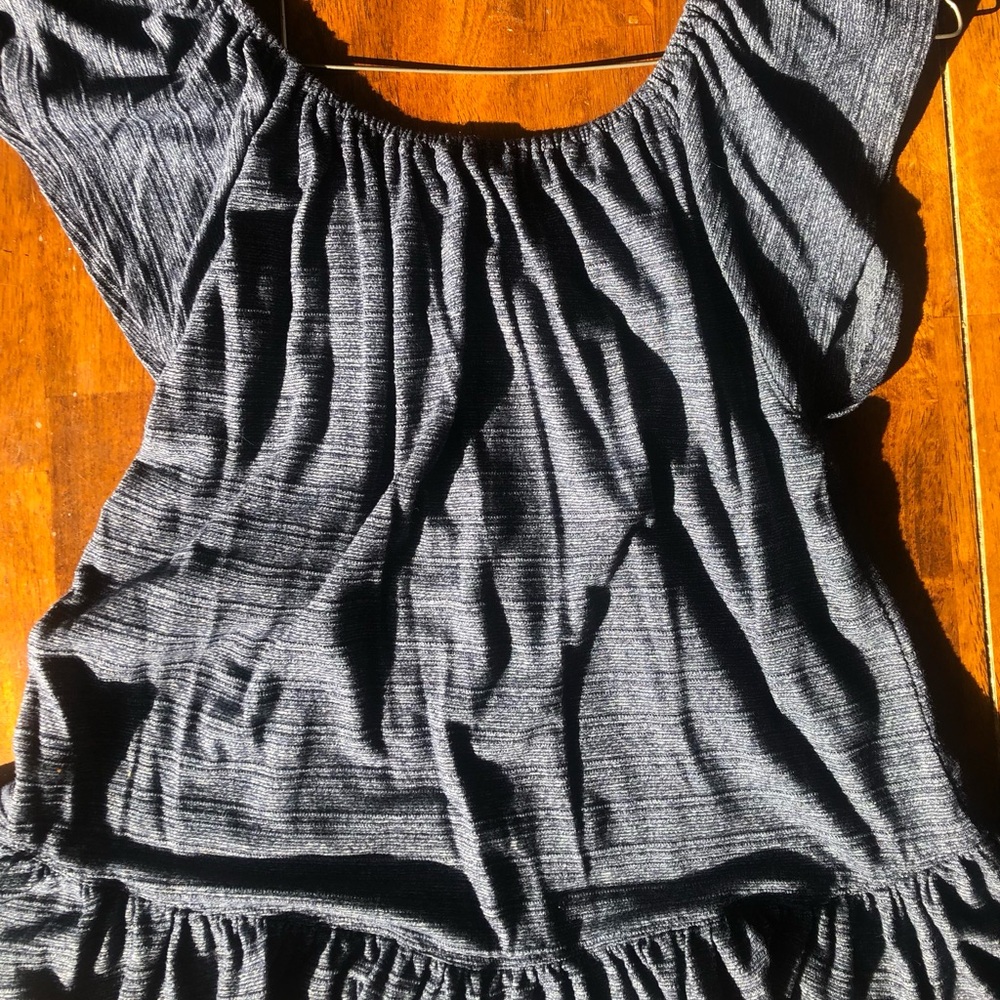 Chic Gray Ruffled Blouse - Picture 2 of 2